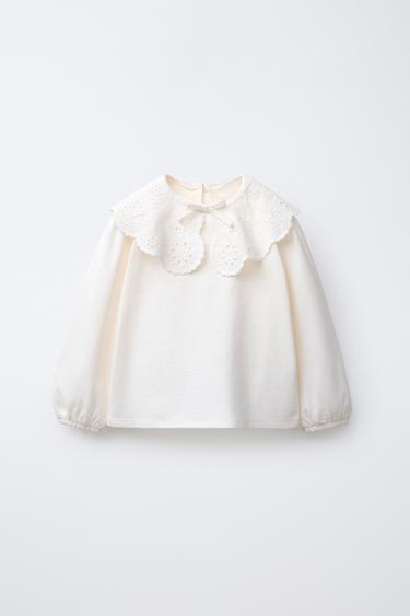 T-SHIRT WITH EMBROIDERED COLLAR - Ecru by Zara