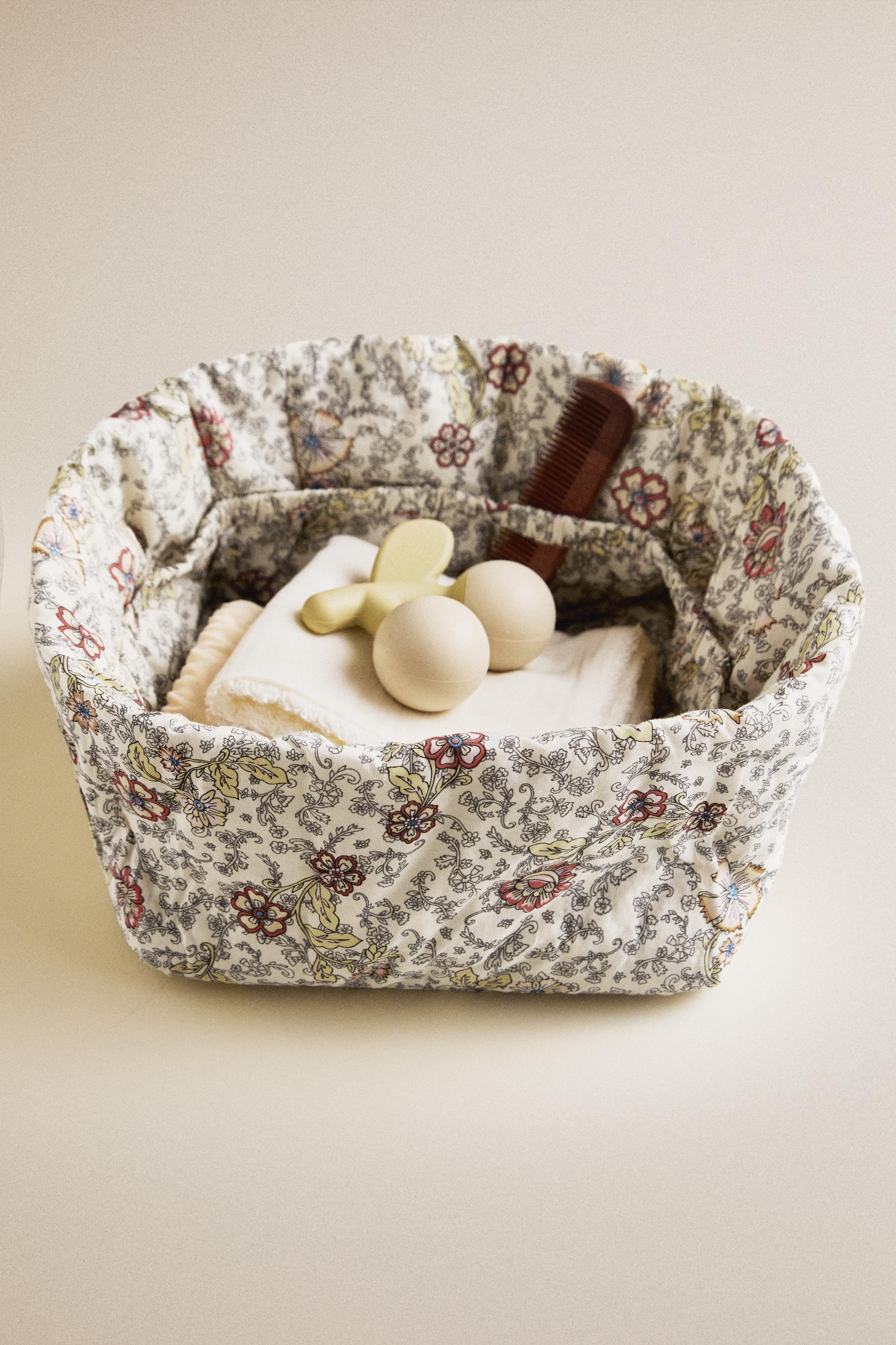 FLORAL BABY ORGANISER — Light beige