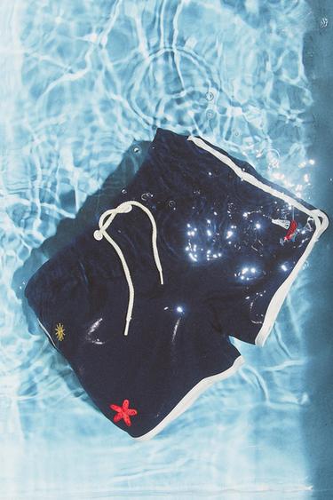 Zara DEČIJI KUPAĆI KOSTIM ZA PLAŽU SA MORSKIM MOTIVIMA – mornarsko plava