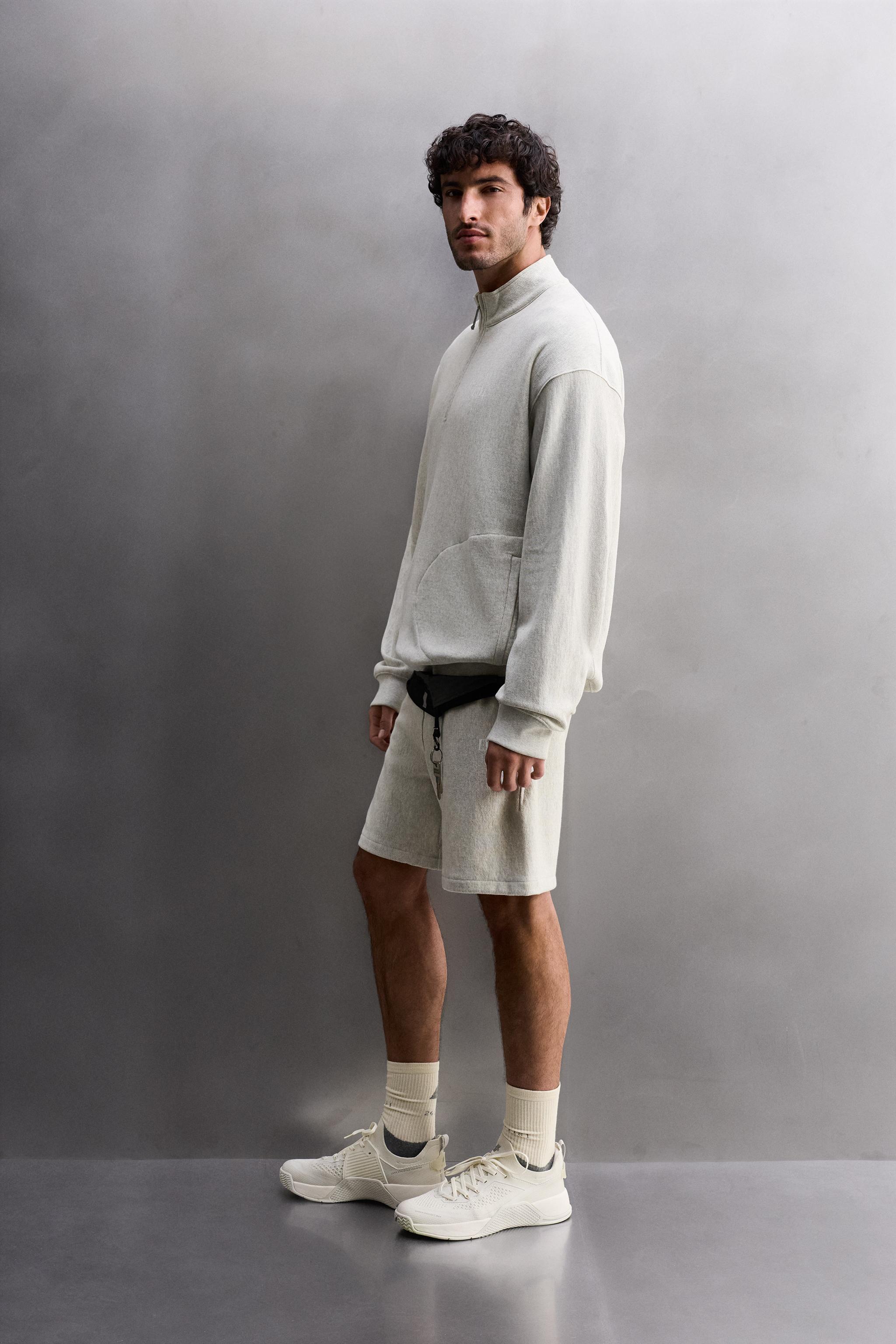 COTTON JOGGER BERMUDA SHORTS