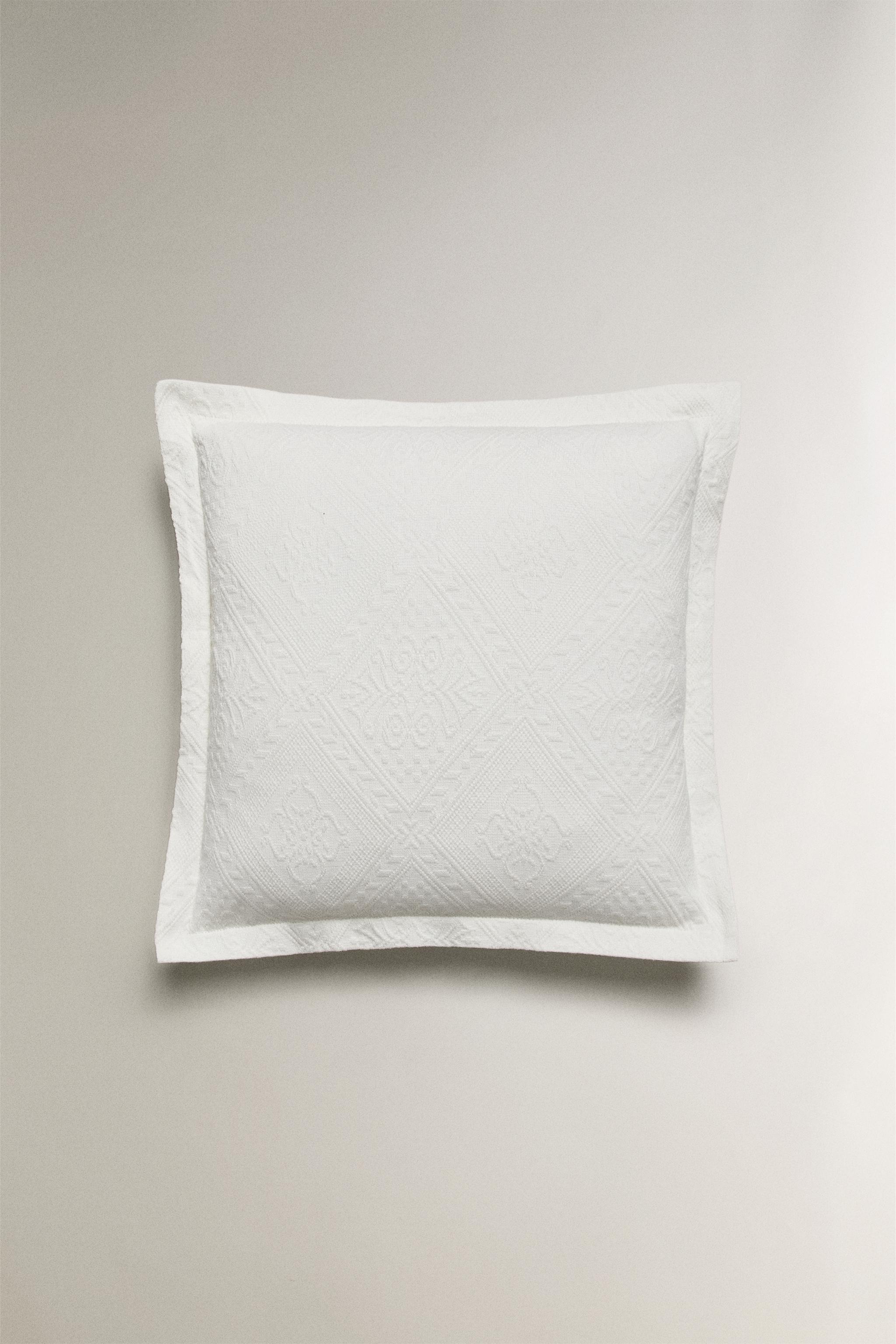 COTTON THROW PILLOW COVER WITH A GEOMETRIC DESIGN — White