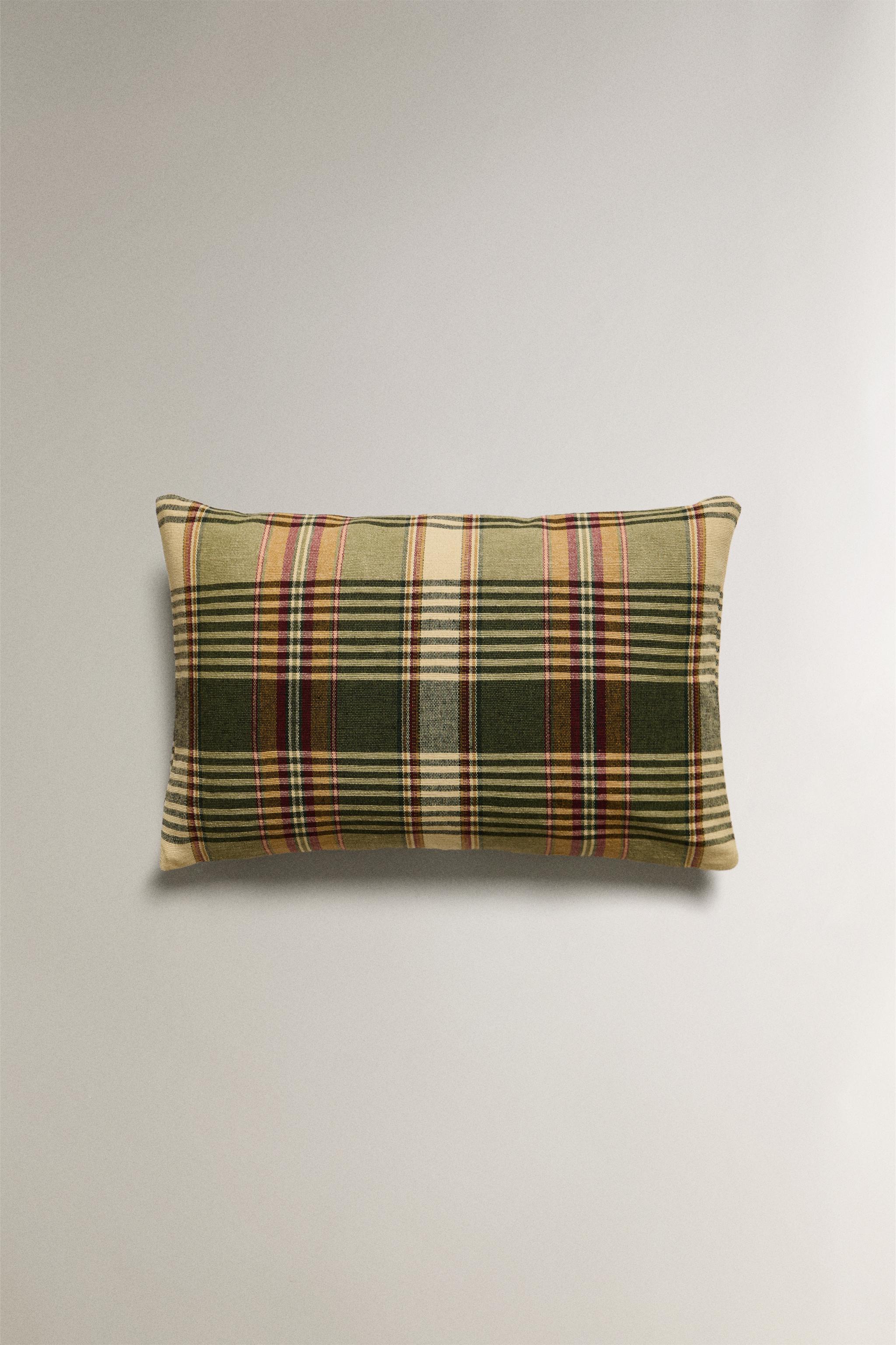 CHECK THROW PILLOW COVER