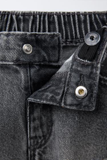 BERMUDA EN DENIM DÉCHIRÉ - Gris de Zara - Image 2
