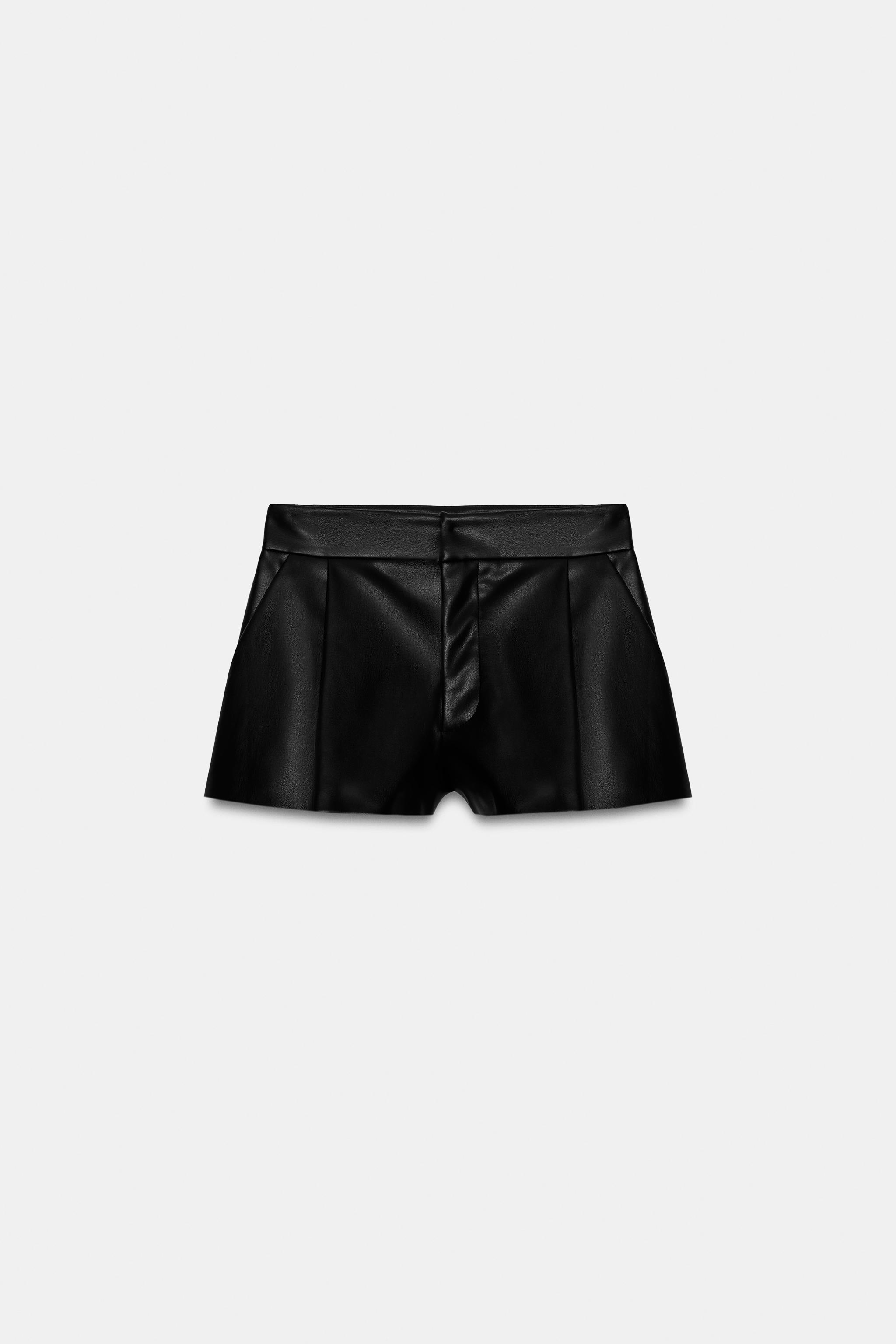 PLEATED SHORTS