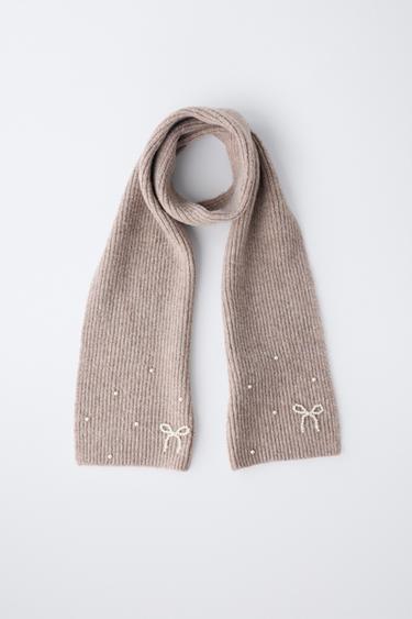 KNIT SCARF WITH FAUX PEARLS - Brown marl by Zara
