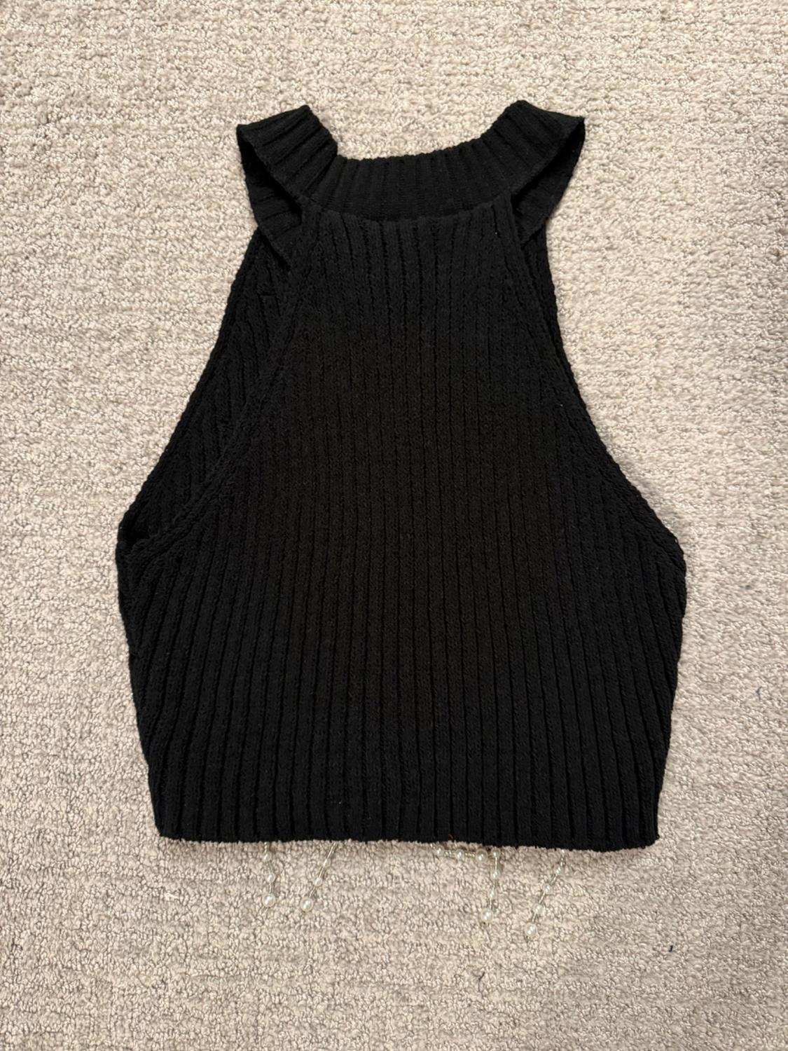LIMITLESS CONTOUR COLLECTION<br/><br/>Fitted top with high collar and long sleeves. - Image 2