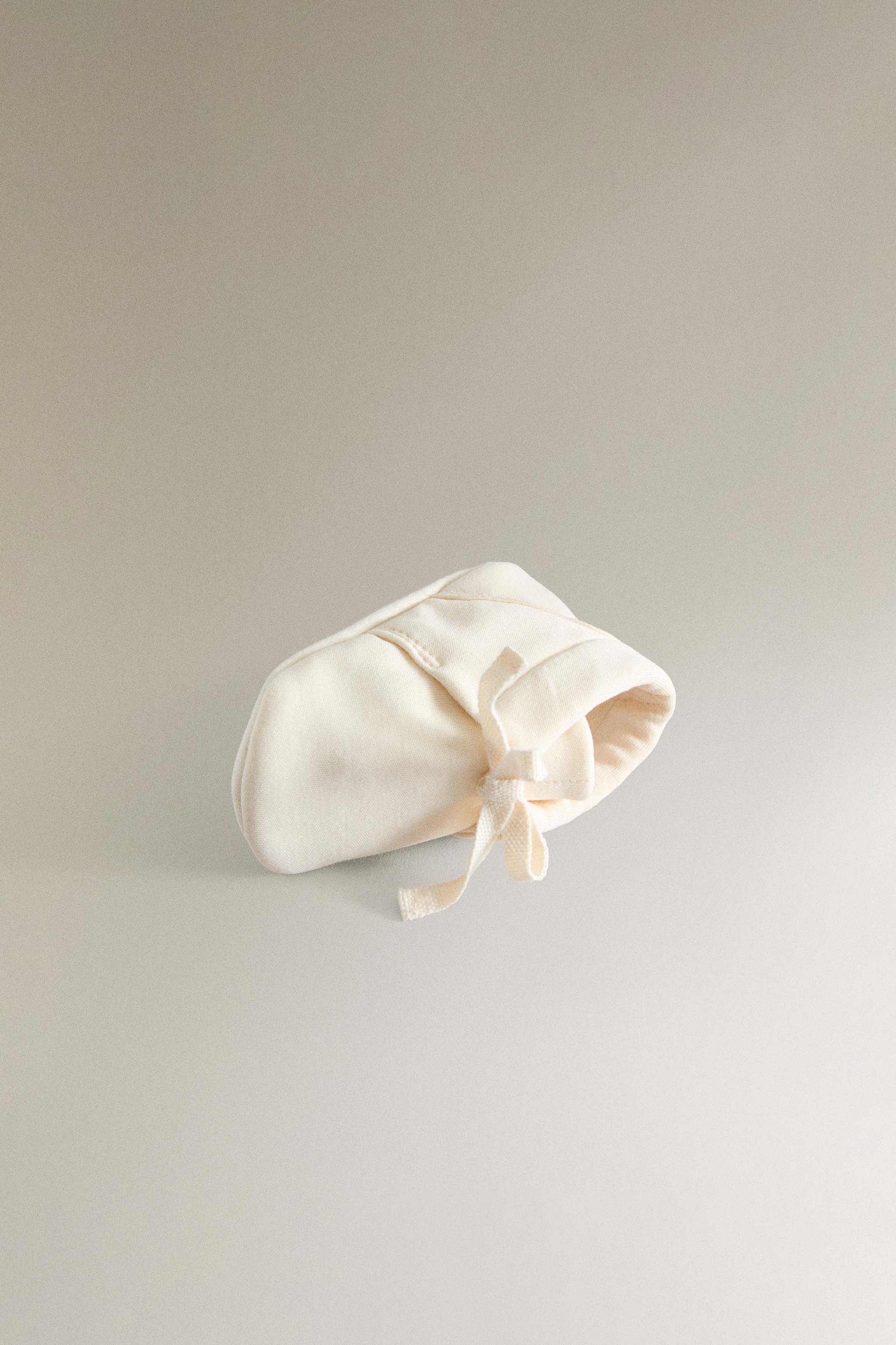 FABRIC BOOTIES