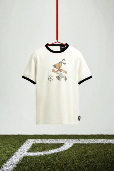 STRIKER USA 94 FIFA WORLD CUP™ FIFA CLASSICS T-SHIRT - Oyster-white by Zara