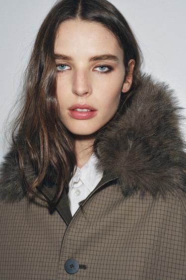 TRENCH リバーシブル フェイクファーカラー ZW COLLECTION LIMITED EDITIONミディアムグリーンZaraのTRENCH リバーシブル フェイクファーカラー ZW COLLECTION LIMITED EDITION - ミディアムグリーン