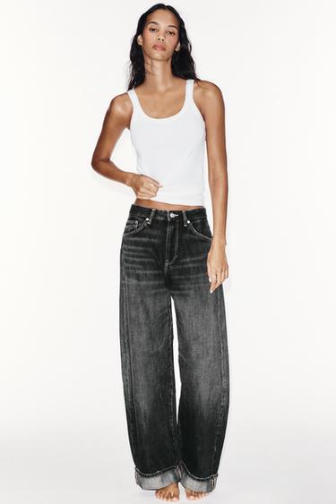 جينز BAGGY FOLDED بخصر متوسط - أسود لامع الخاص بـ Zara