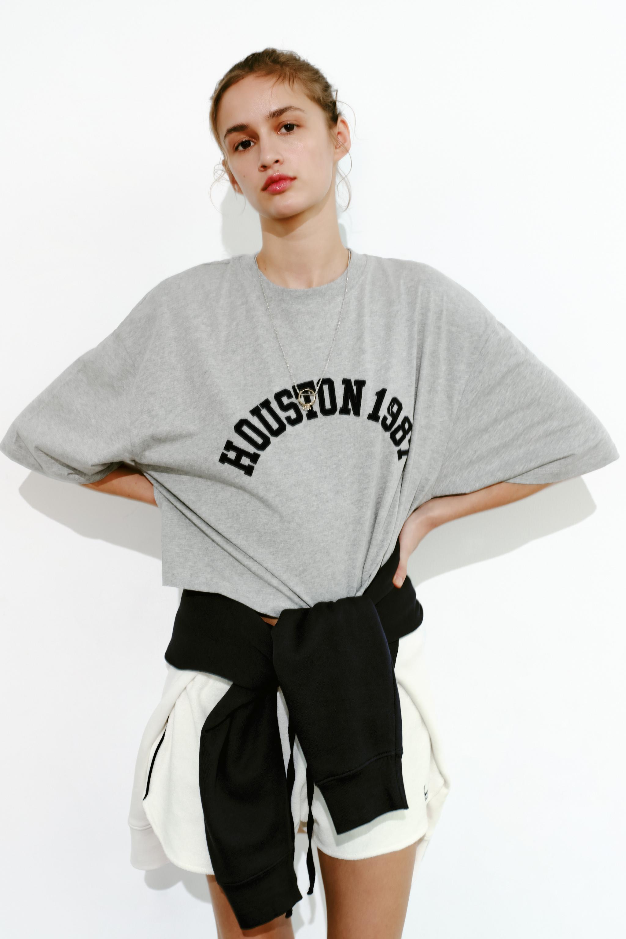 TEXT PRINT OVERSIZED CROP T-SHIRT - Gray marl | ZARA Canada