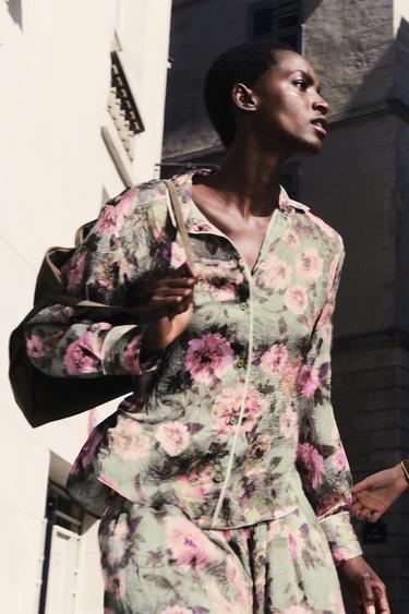 CAMISA ESTAMPADO FLORAL CINTURÓN FINO - Multicolor de Zara