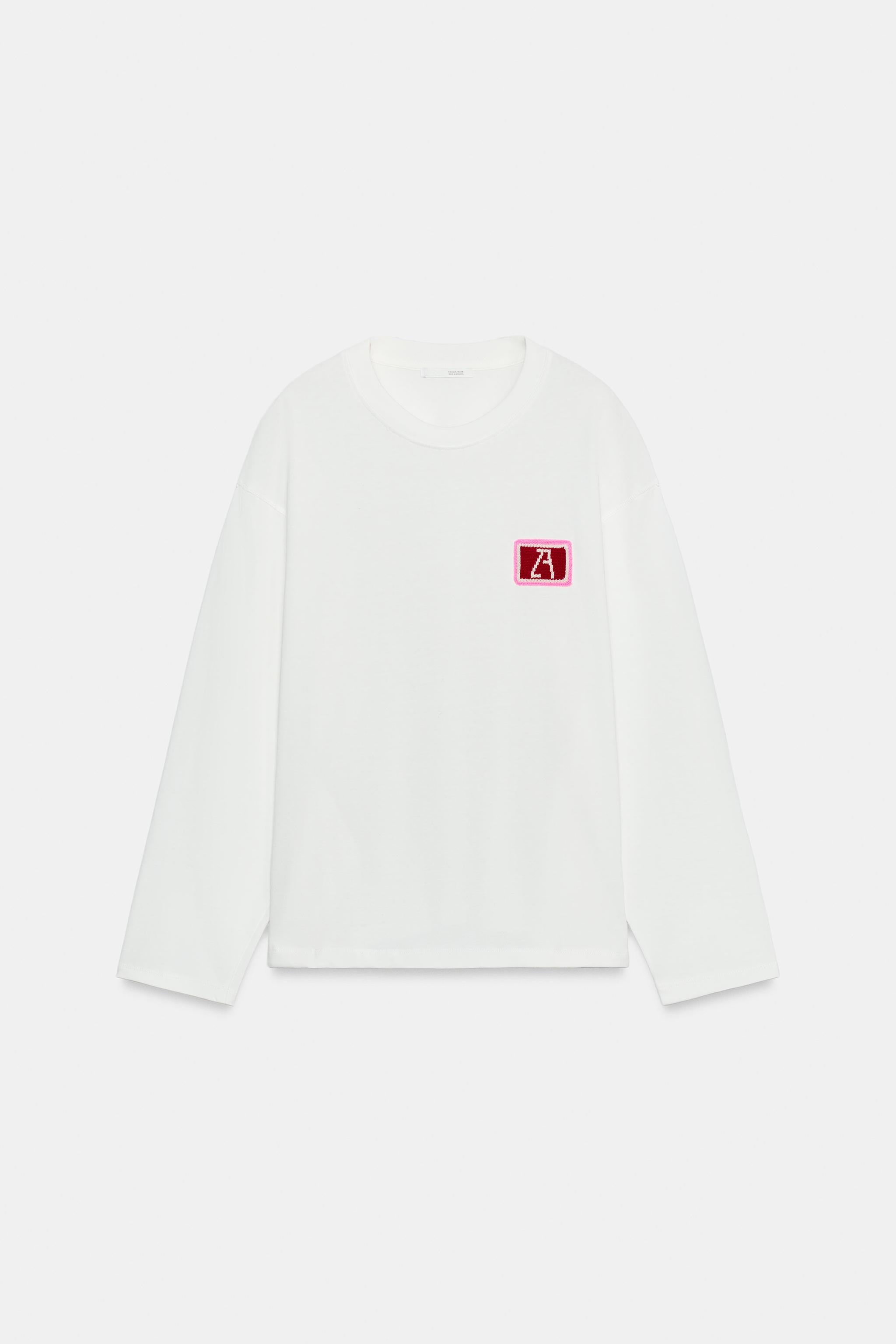 EMBROIDERED DETAIL T-SHIRT