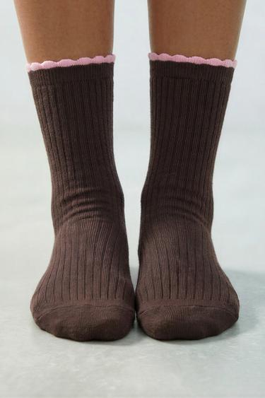 LOT DE DEUX CHAUSSETTES LONGUES EFFET DOUBLE - Multicolore de Zara - Image 5