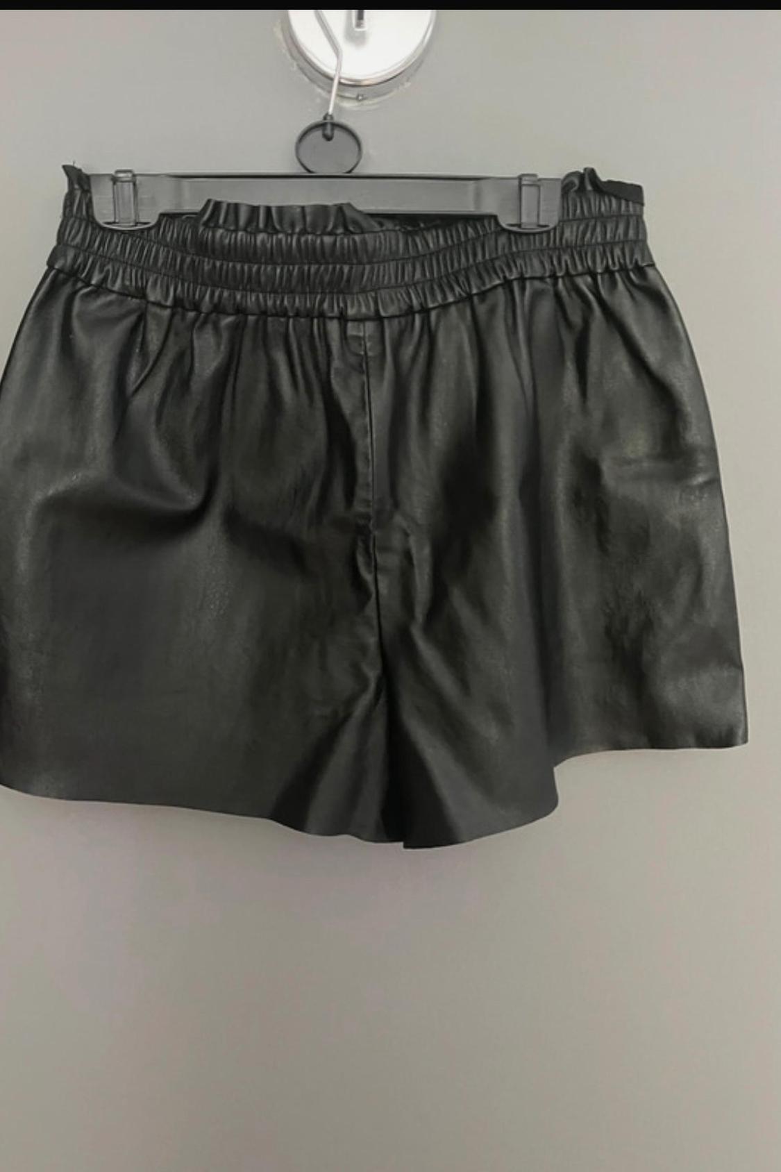 FAUX LEATHER BERMUDA SHORTS - Image 2