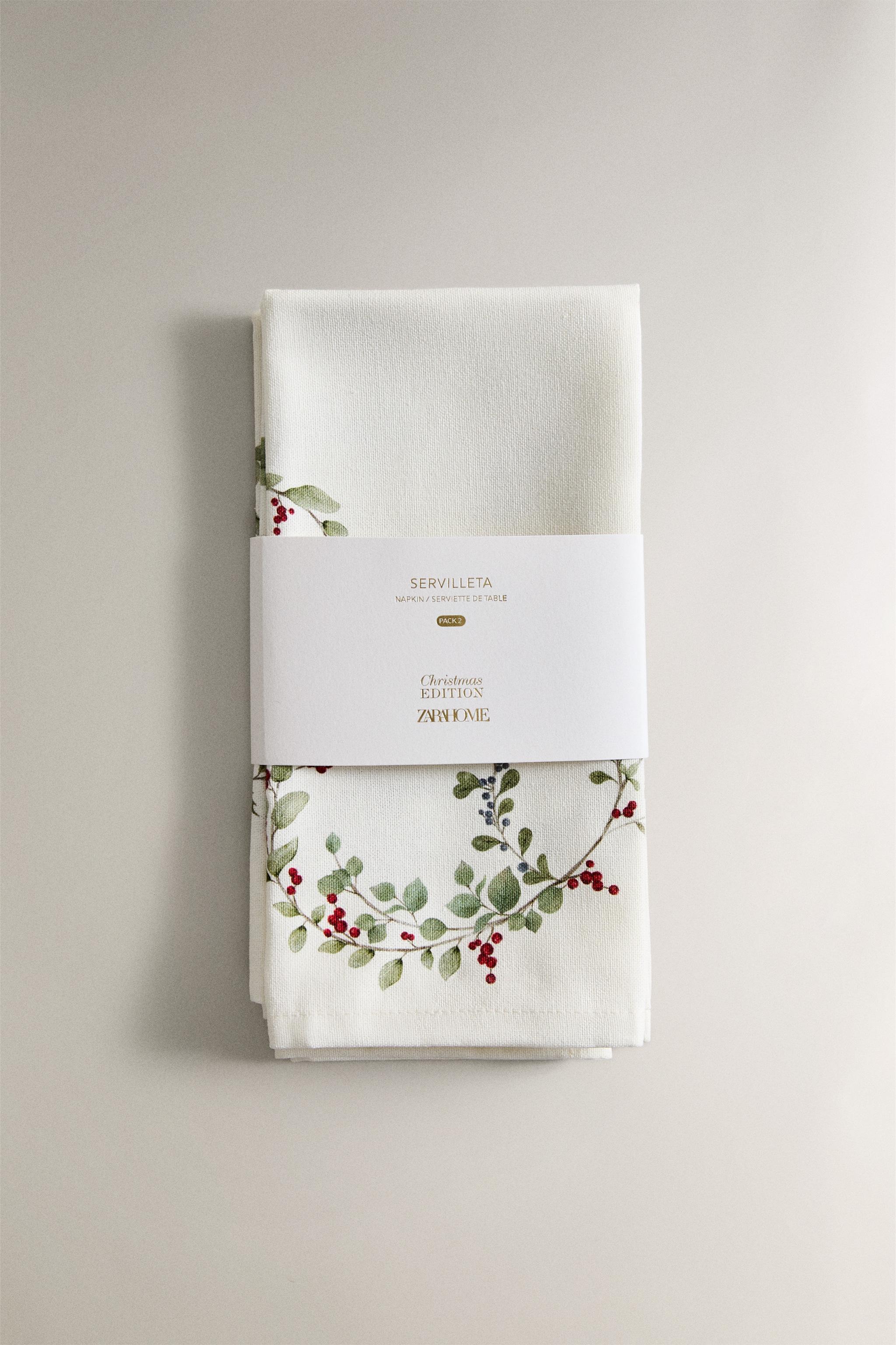 SET OF COTTON CHRISTMAS HOLLY LEAF NAPKINS (SET OF 2)
