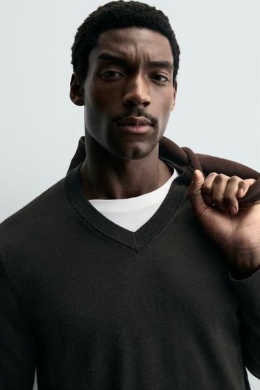 100% WOOL V-NECK JUMPER - Chocolate by Zara