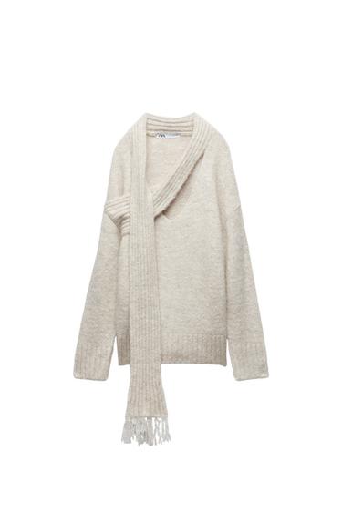 KNIT SWEATER WITH SCARF