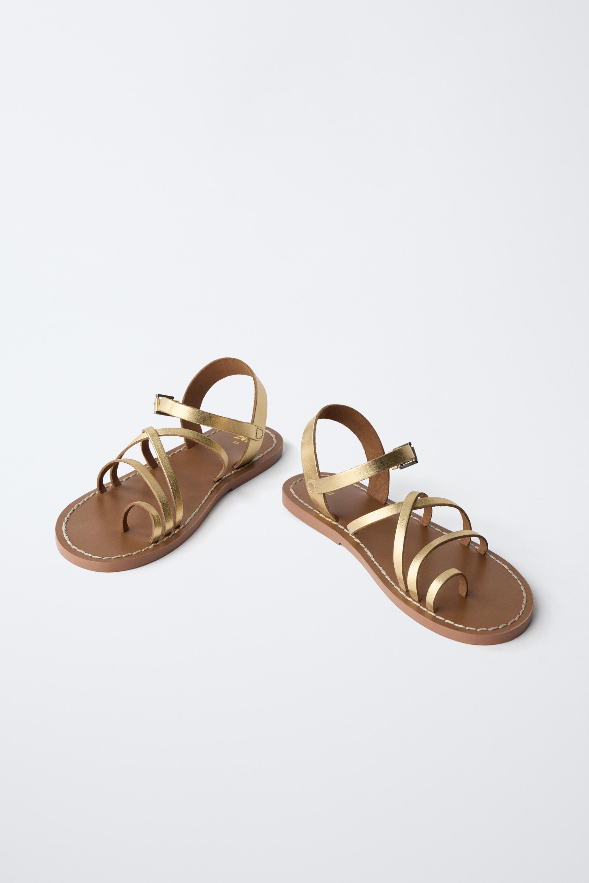 LEATHER SANDALS