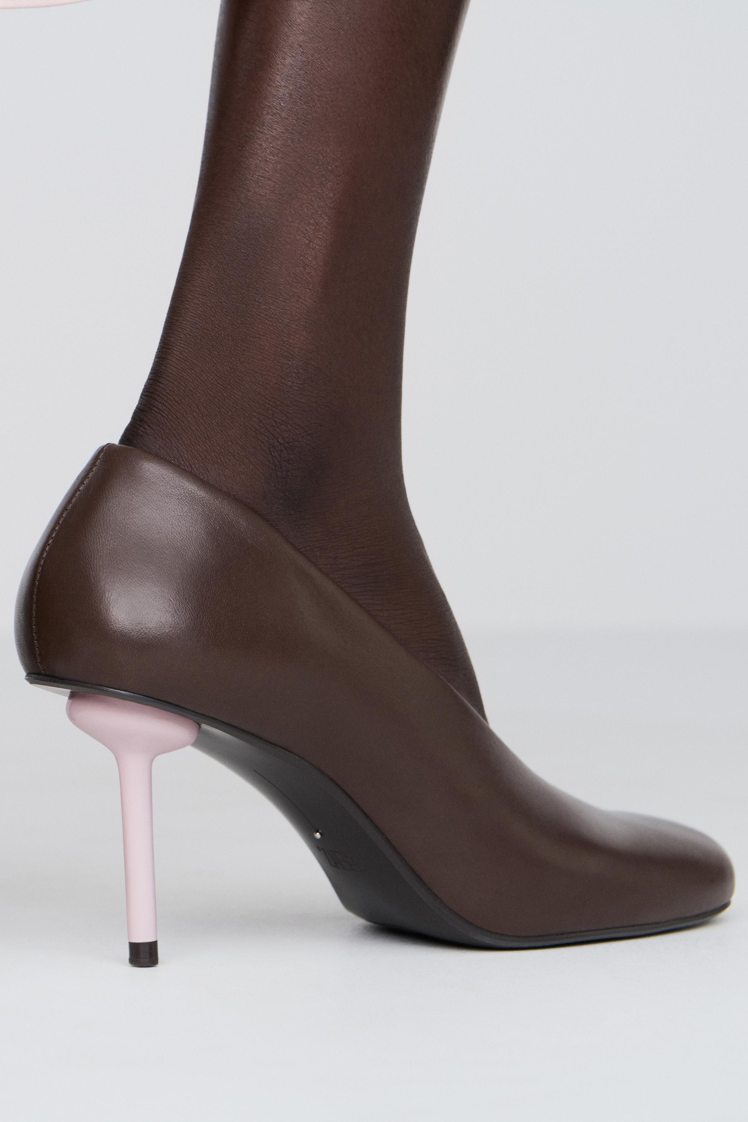 LIMITED EDITION LEATHER HIGH HEEL SHOES