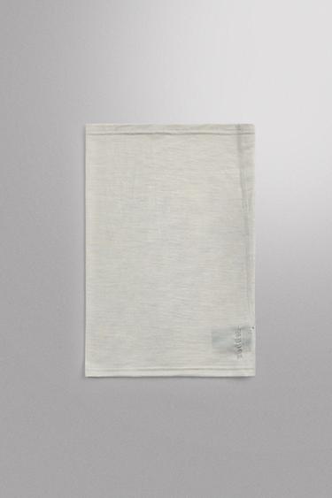 وشاح رقبة صوفي - رمادي لؤلؤي الخاص بـ Zara