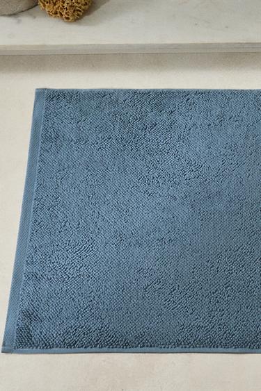 NON-SLIP PLAIN BATH MAT - Mid-blue by Zara