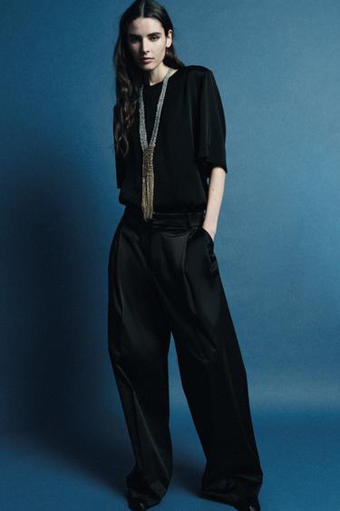 ZW COLLECTION TOP WITH SHOULDER PADS - Black by Zara