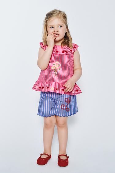 إطلالة - أبيض / أحمر الخاص بـ Zara