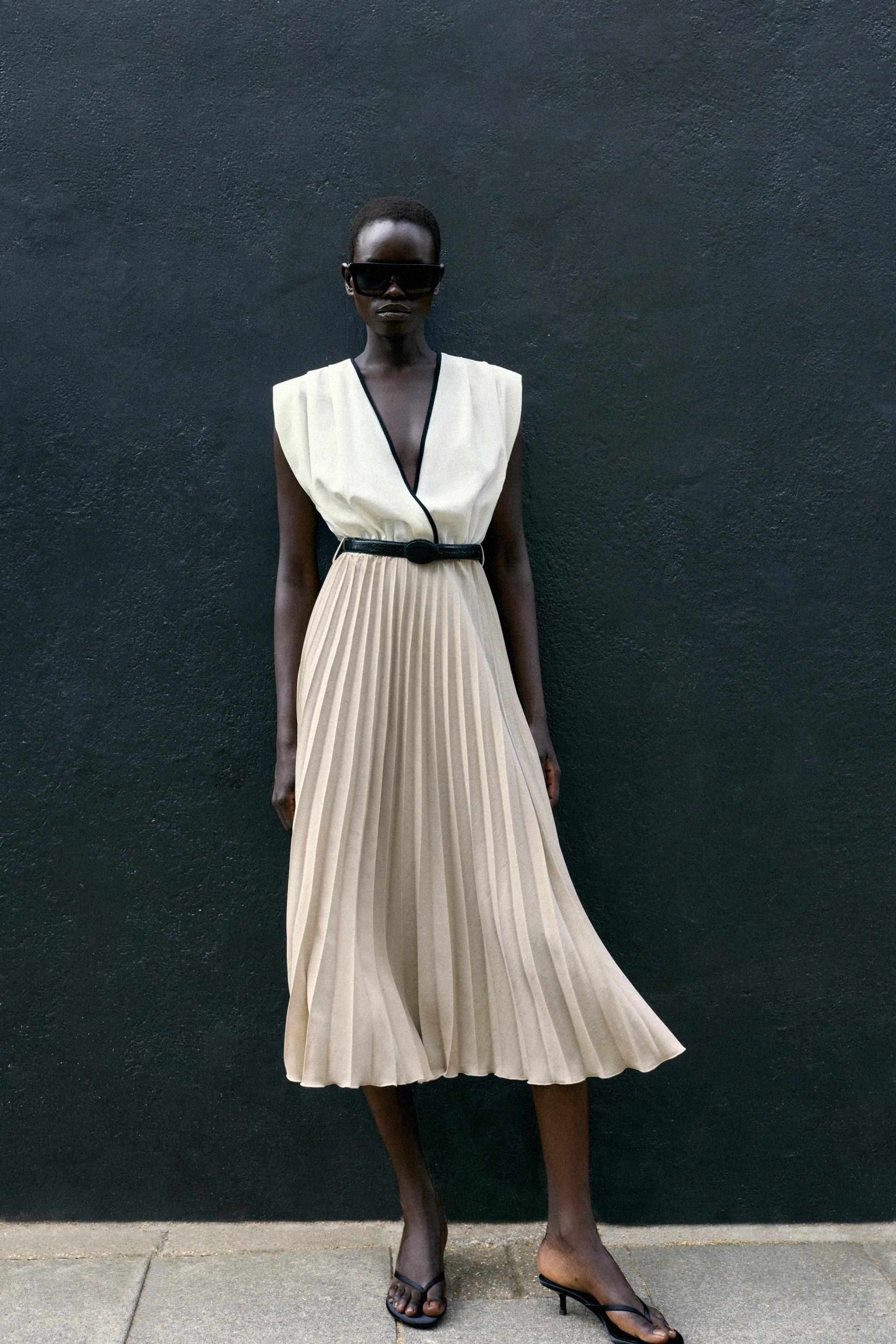 Женские платья Zara CONTRAST PLEATED MIDI DRESS