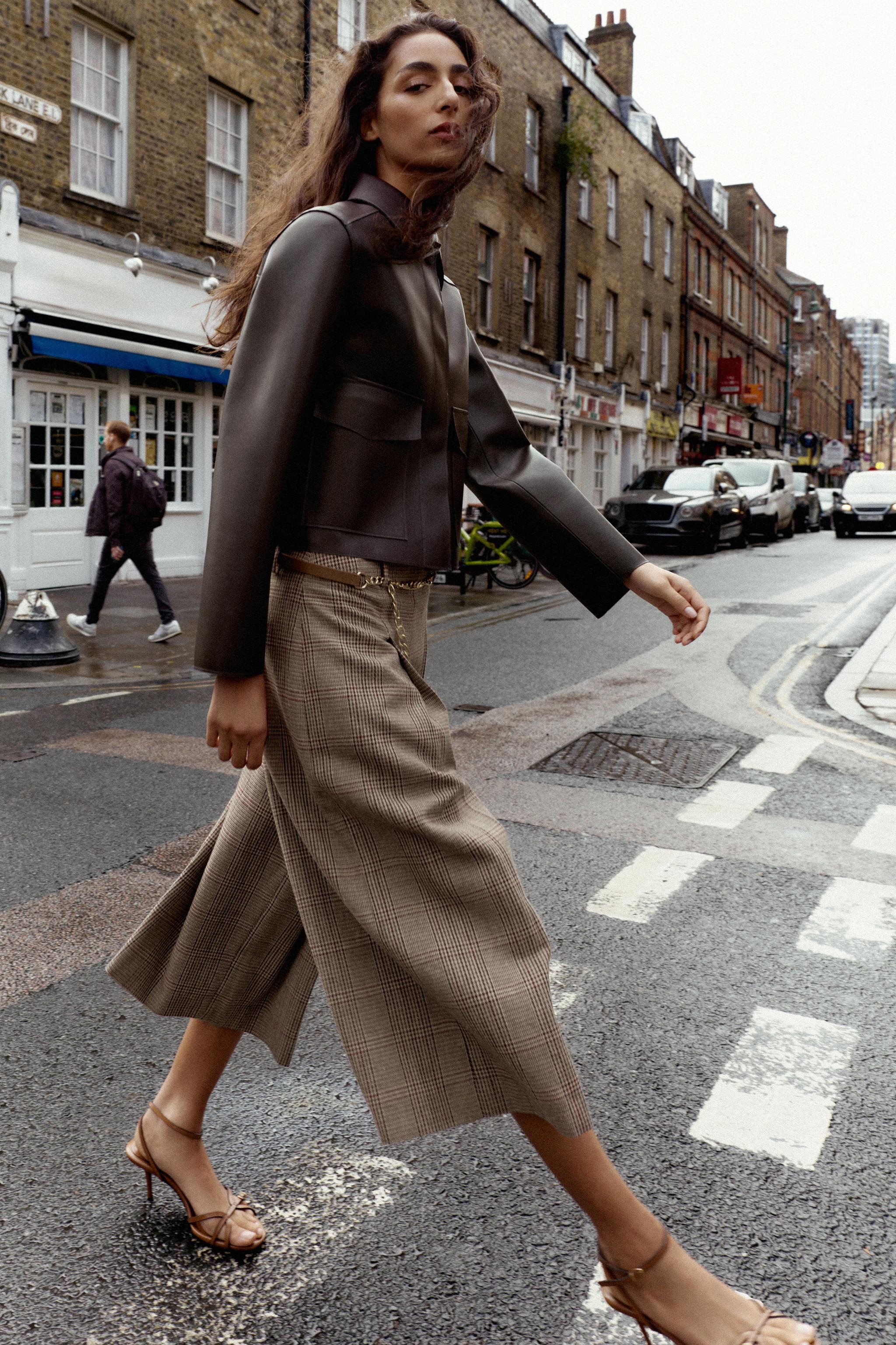 フェイクレザーショートジャケット - バーガンディ | ZARA Japan