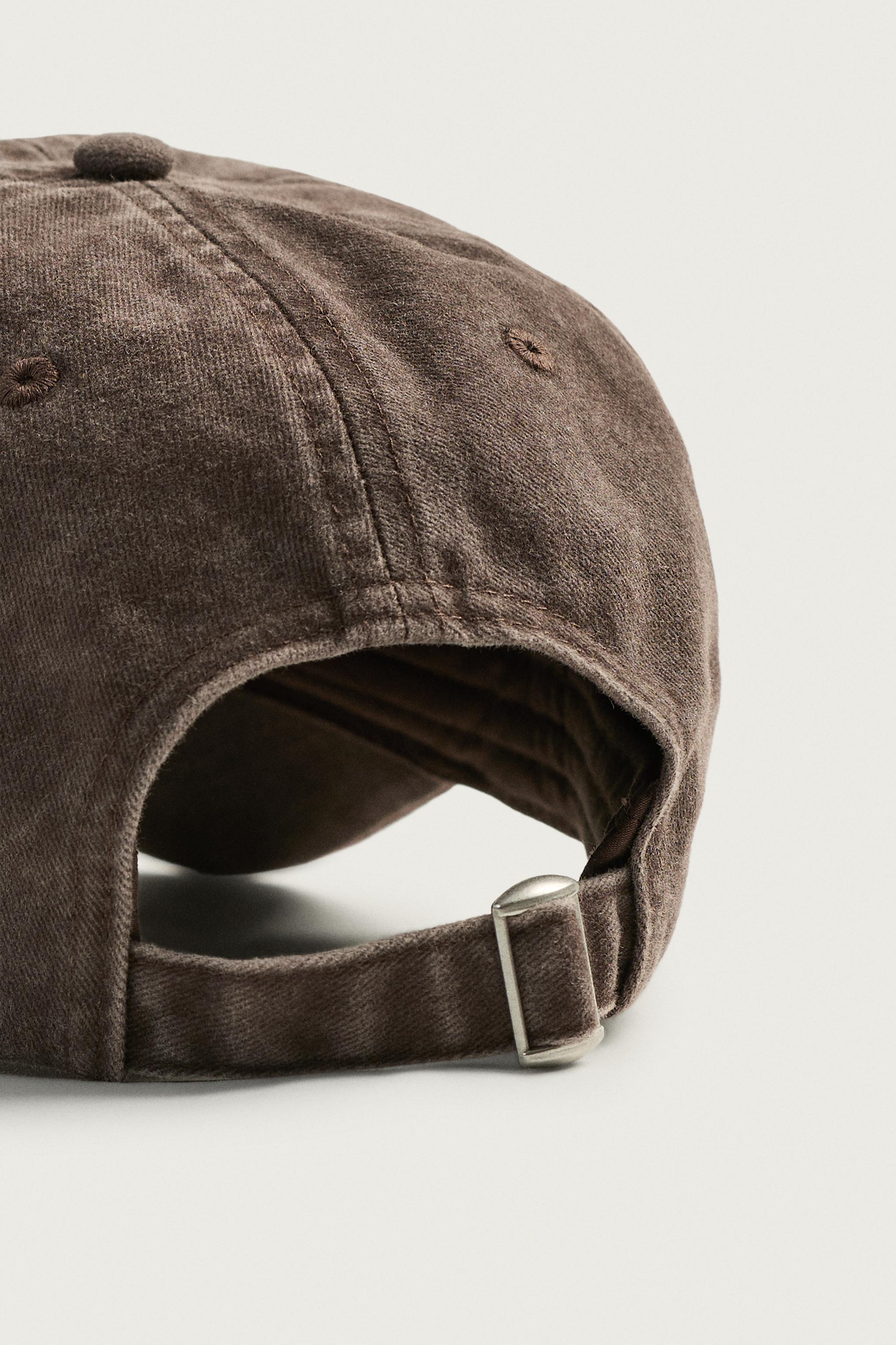 CASQUETTE DÉLAVÉE À INSCRIPTION BRODÉE