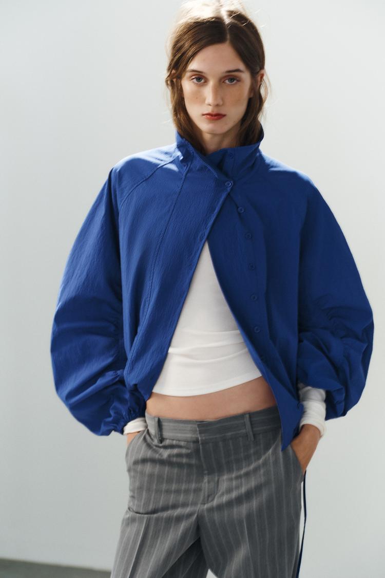 Chaqueta de tela técnica con botones 4