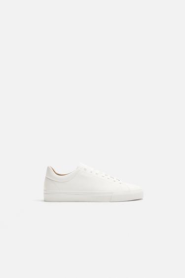 حذاء رياضي بيزك - أبيض الخاص بـ Zara