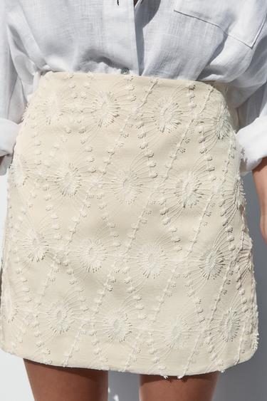 MINI SKIRT WITH FRAYED EMBROIDERY - Ecru by Zara - Image 1
