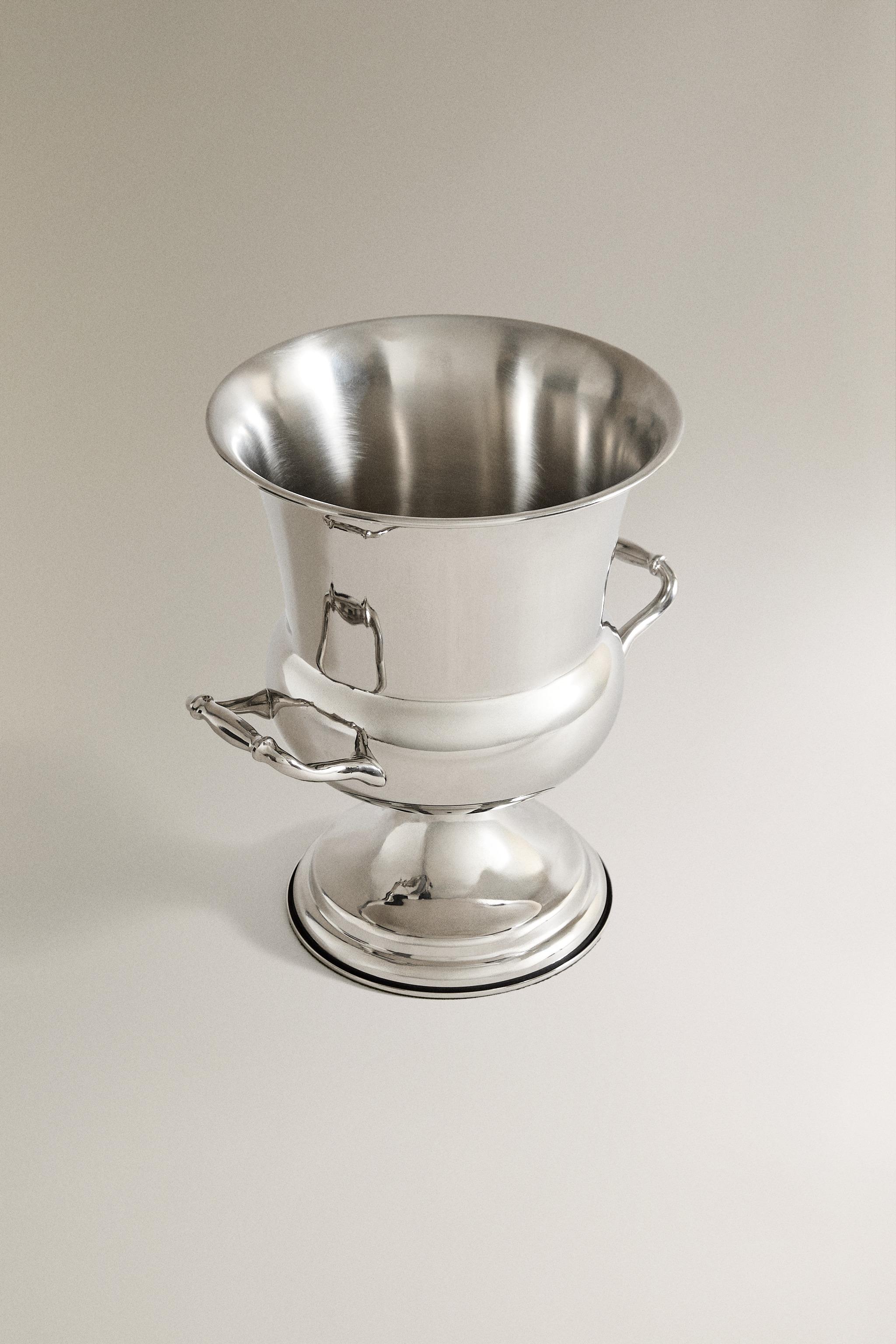 STAINLESS STEEL COOLER — Steel