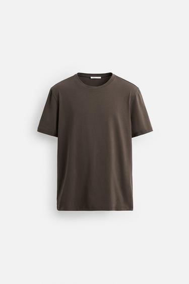 CAMISETA SLIM FIT BÁSICA - Marrón de Zara