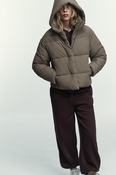 PLUMÍFERO CORTO TEJIDO ENGOMADO WINDPROOF - Marrón / Topo de Zara