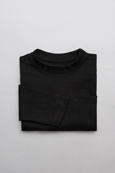 CAMISETA LISA COM BOLSO - Preto da Zara