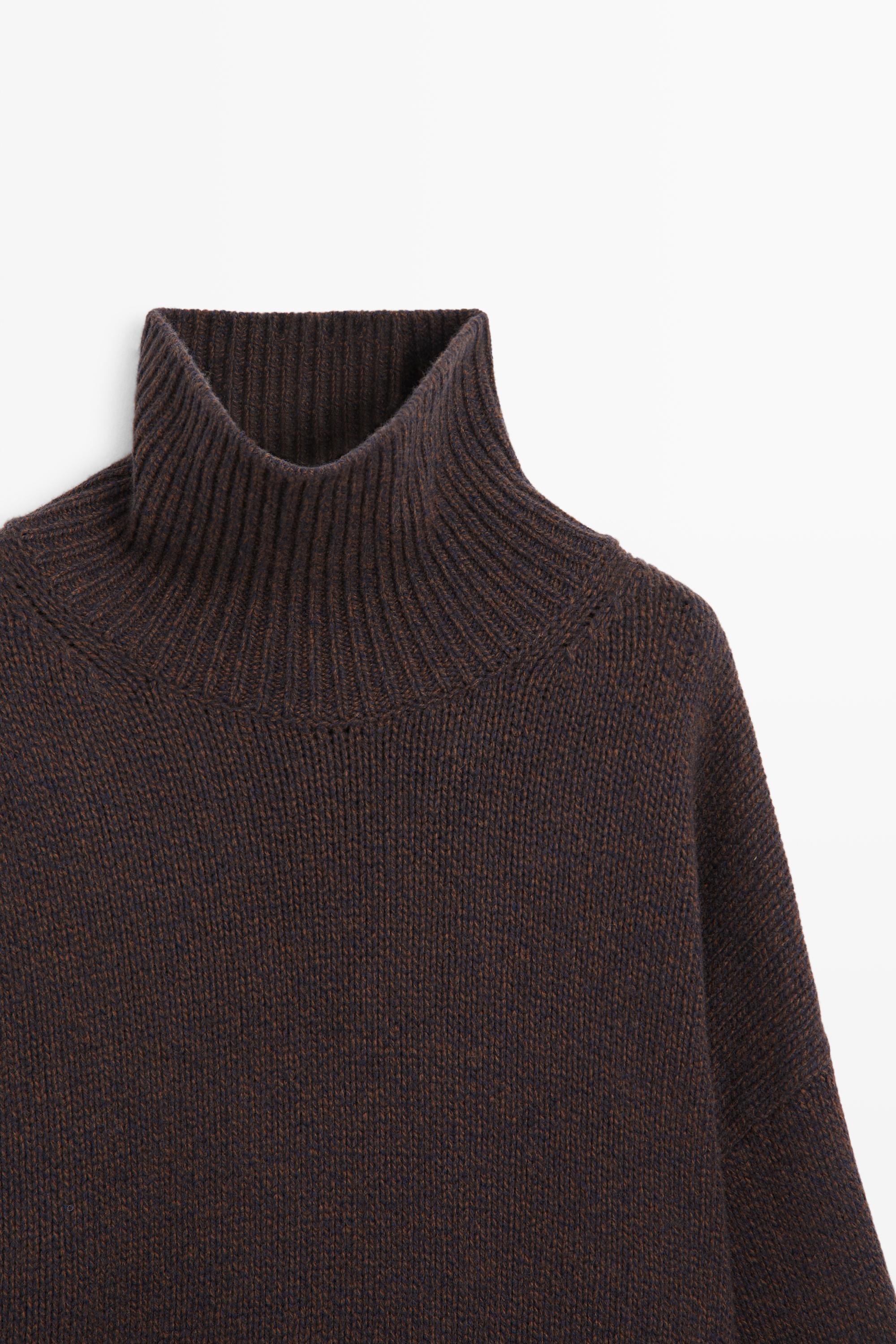 100% wool oversize knit sweater