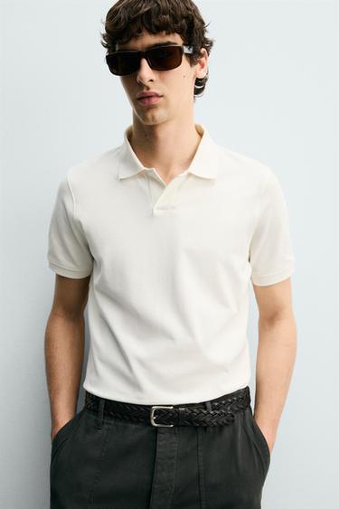 POLO STRUCTURÉ EN PIQUÉ - Blanc cassé de Zara - Image 4