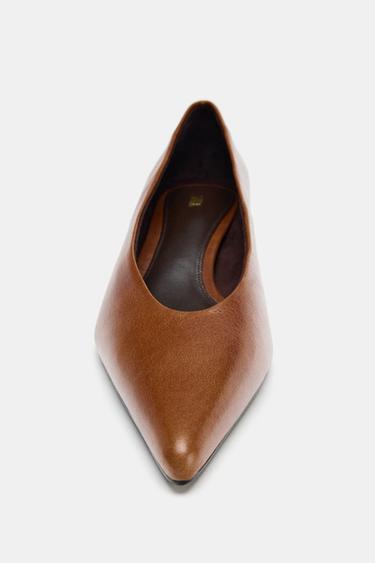ZAPATO TACÓN KITTEN PIEL - Marrón de Zara