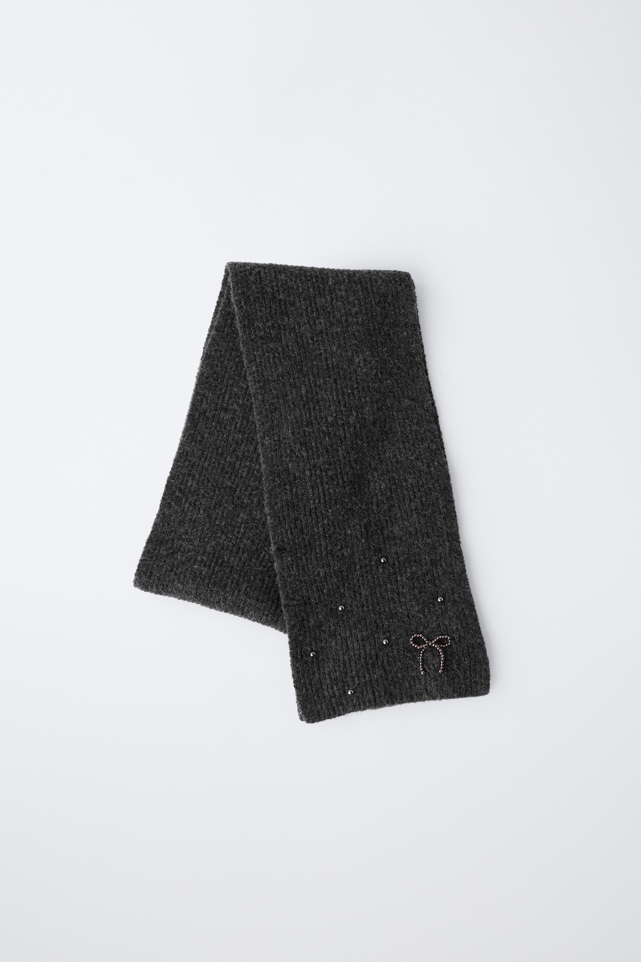 ÉCHARPE EN MAILLE AVEC PERLES D'IMITATION