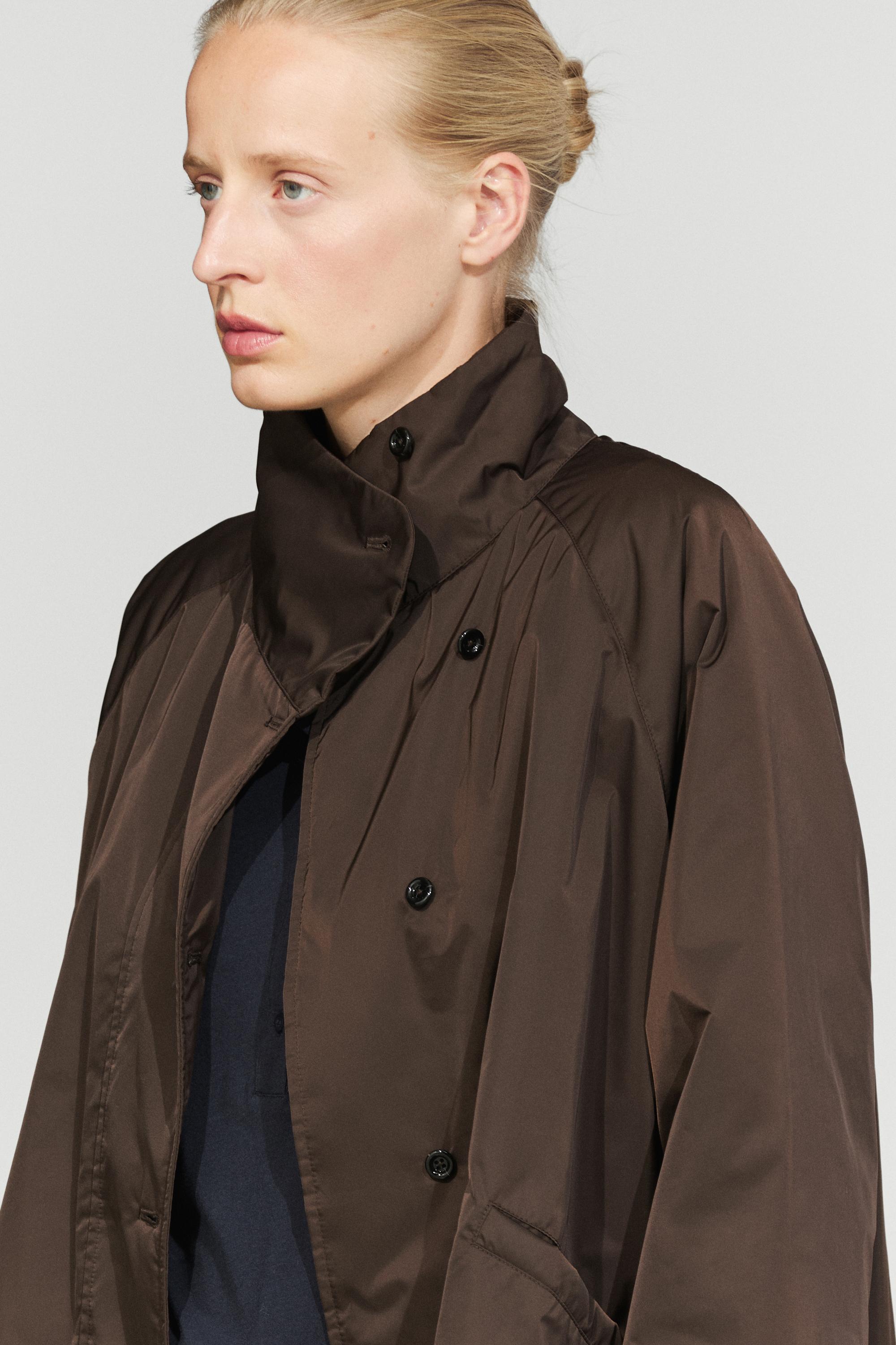Voluminous puffer jacket