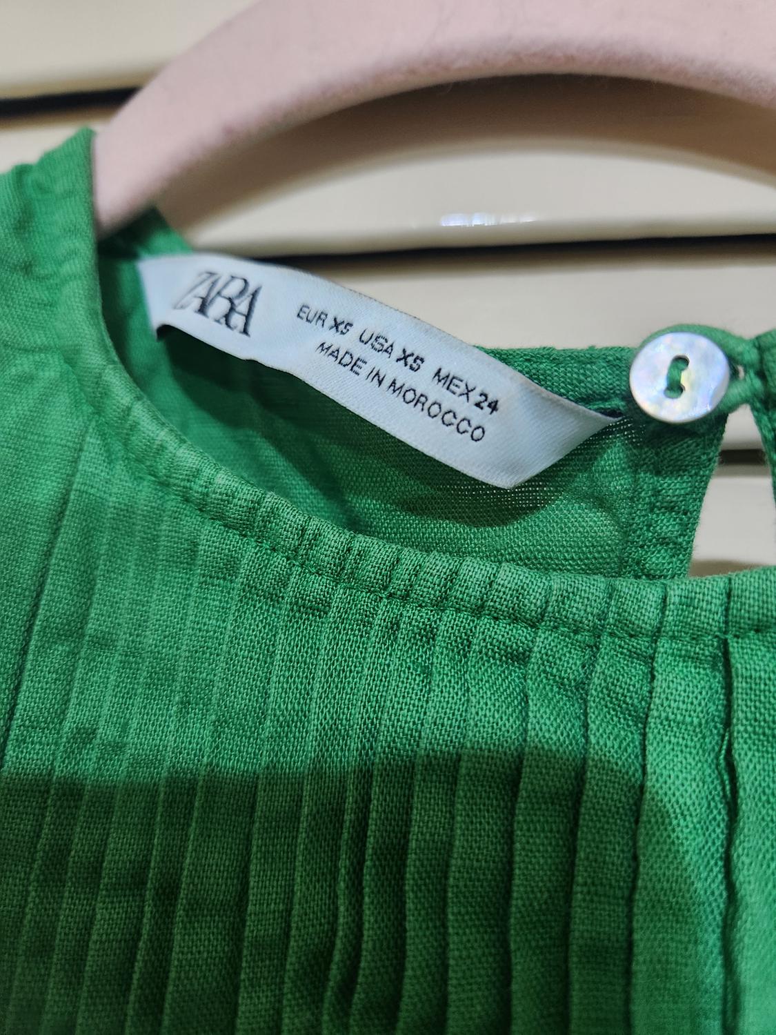 RUSTIC TOP WITH PINTUCKS - Image 3