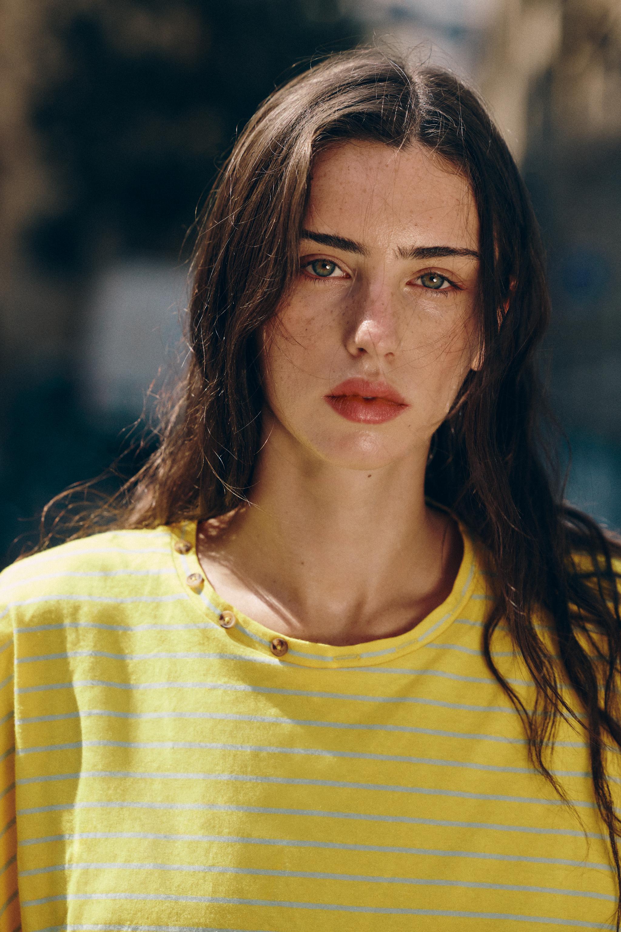 Женские футболки Zara COTTON-LINEN STRIPED T-SHIRT — фото 3