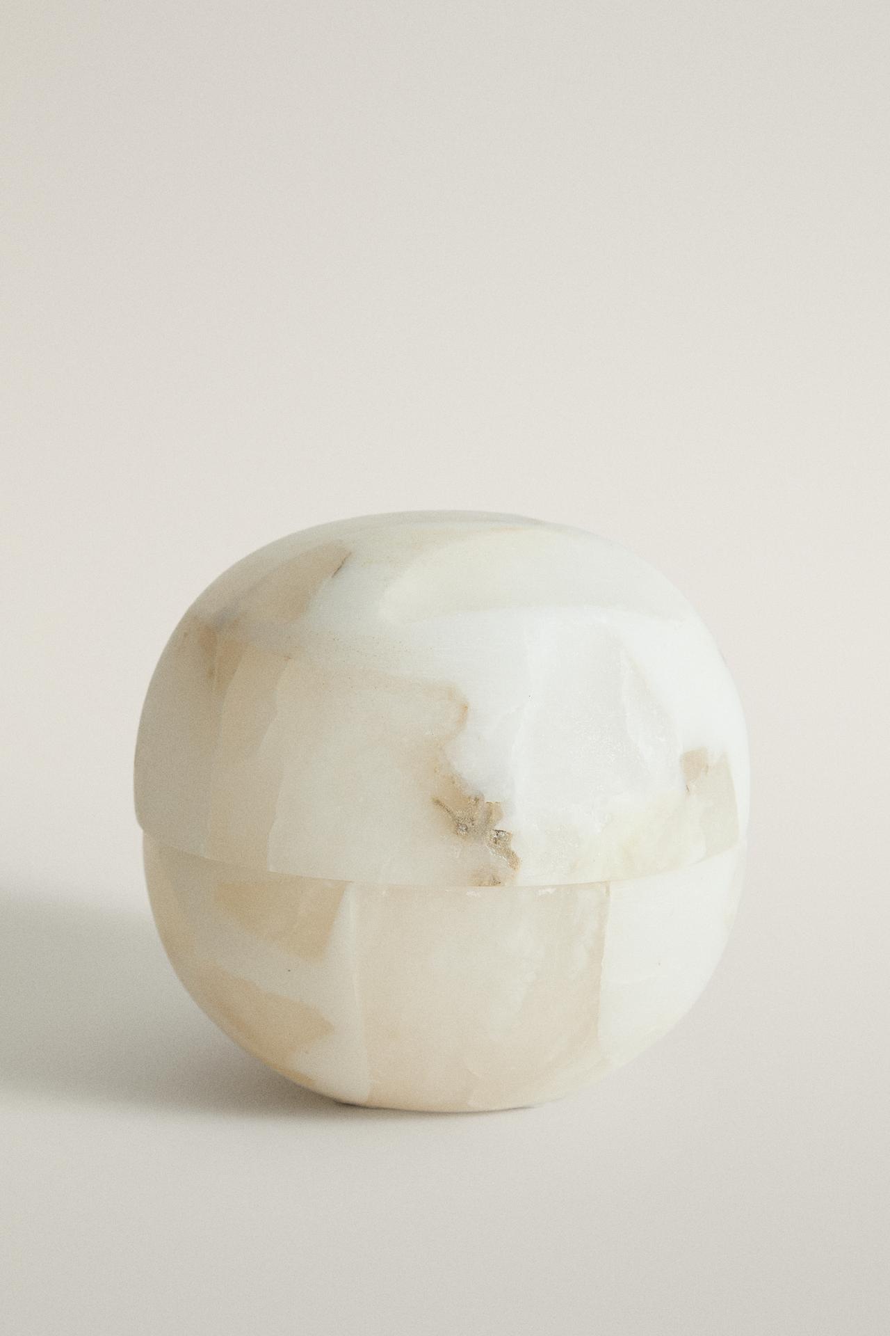 ALABASTER RESIN BATHROOM JAR — Light beige