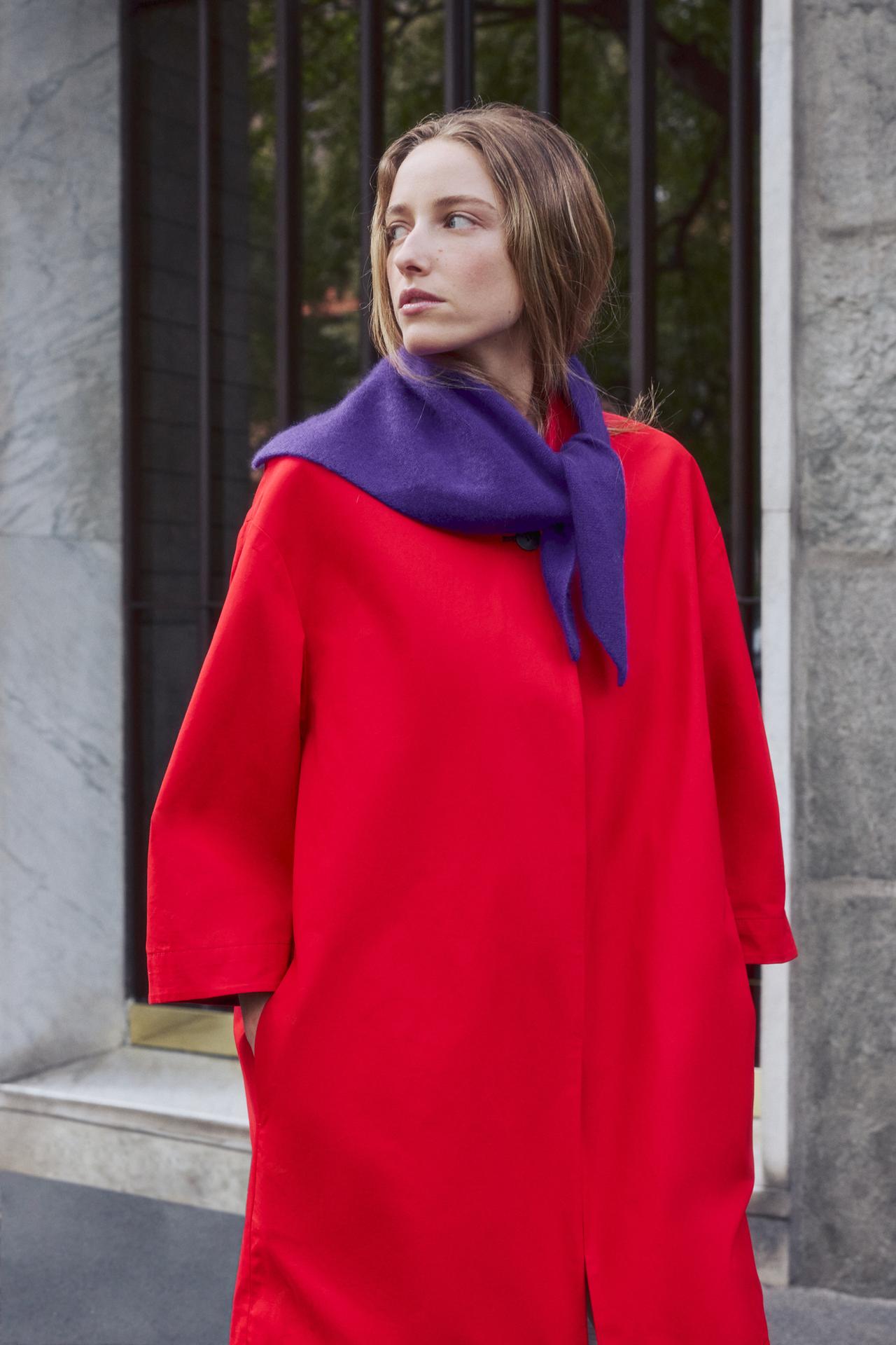 SOLID-COLOR 100% CASHMERE BANDANA — Purple