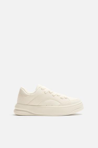 TÊNIS COM VOLUME MONOCROMÁTICO - Branco da Zara - Imagem 0