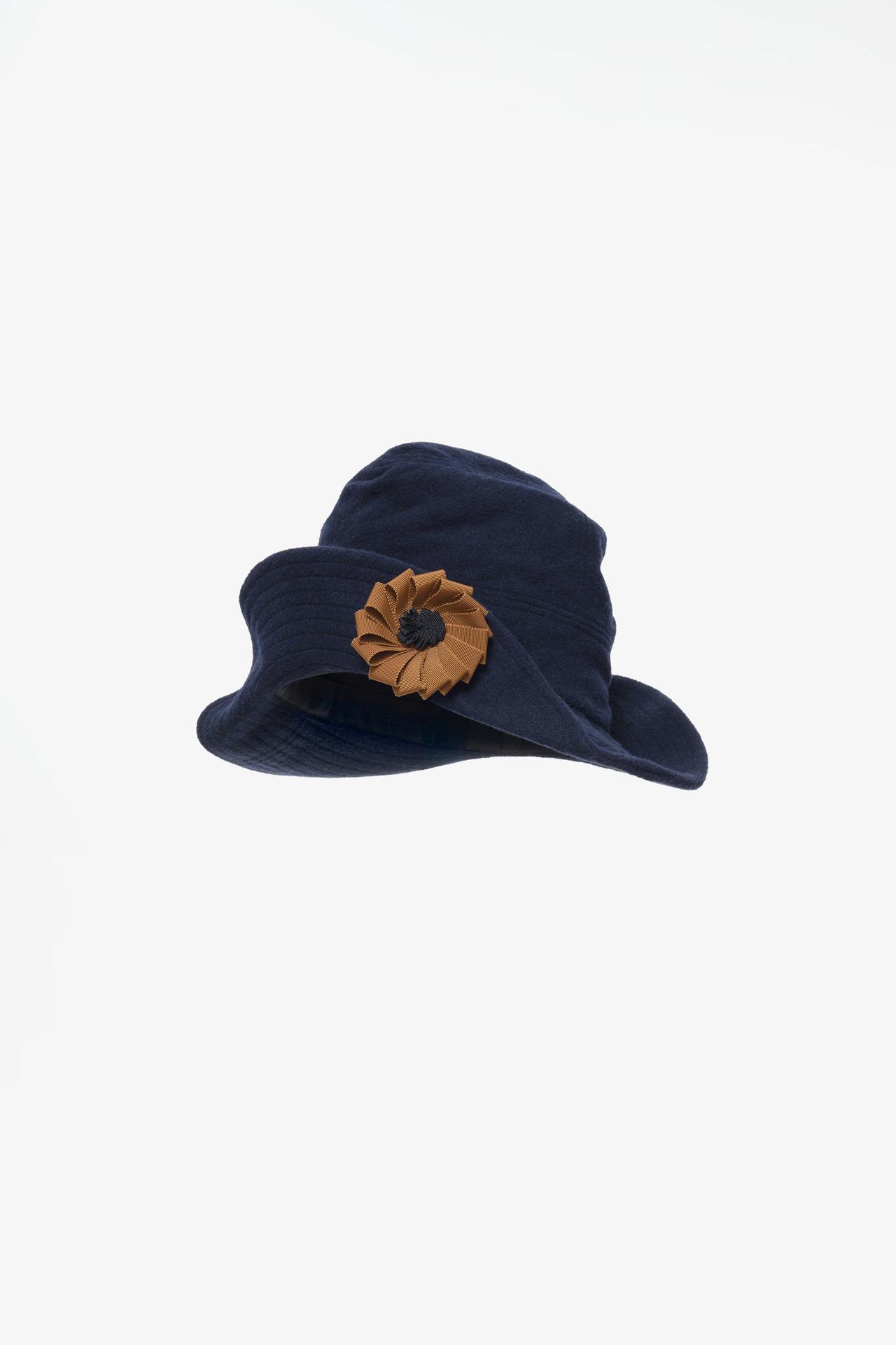LIMITED EDITION WOOL BLEND FLOWER HAT — Navy blue