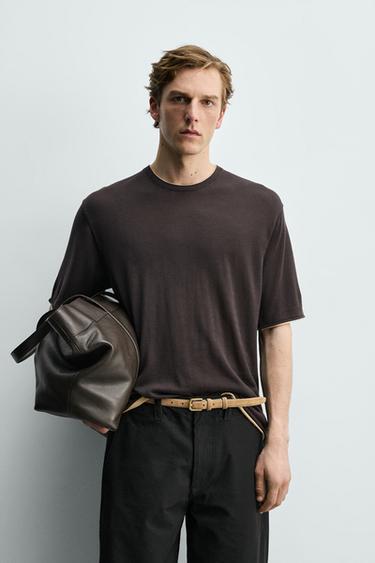 CAMISETA PUNTO ACABADOS CONTRASTE - Marrón de Zara